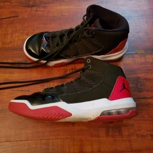 Youth Jordan's size 4.5